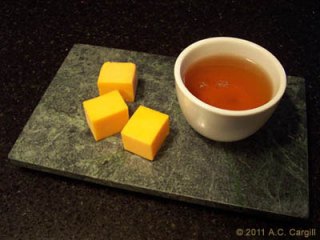 Arya Estate Darjeeling 2009 Autumn Flush with sharp cheddar – superb! 