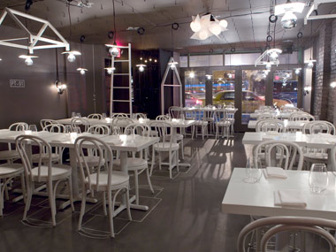 A simple pop-up décor at What Happens When — here today, gone next month?