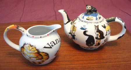 Cardew creamer and teapot