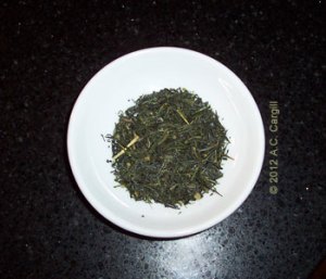 The tea leaves are quite delicate, so breakage is normal.