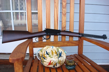 A rootin' tootin' tea time with my new Henry! (Photo source: article author)