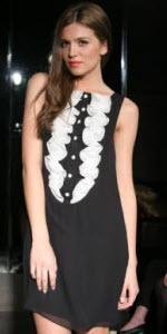 Be dainty yet bold with your tea time fashion (Photo: Yahoo! Images) 