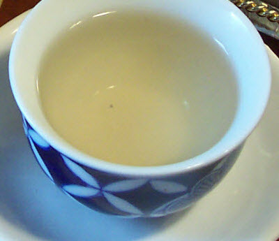 Yes, folks, this is called a black tea. Not quite the liquid color you would normally expect. (Photo by A.C. Cargill, all rights reserved)