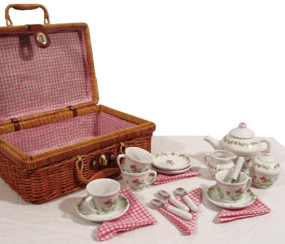 Deluxe Porcelain Mini Tea Set – very usable! (ETS image)