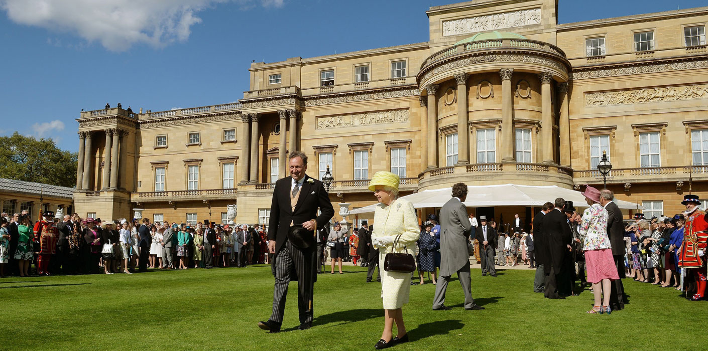 Buckingham Palace Garden Party 🍰